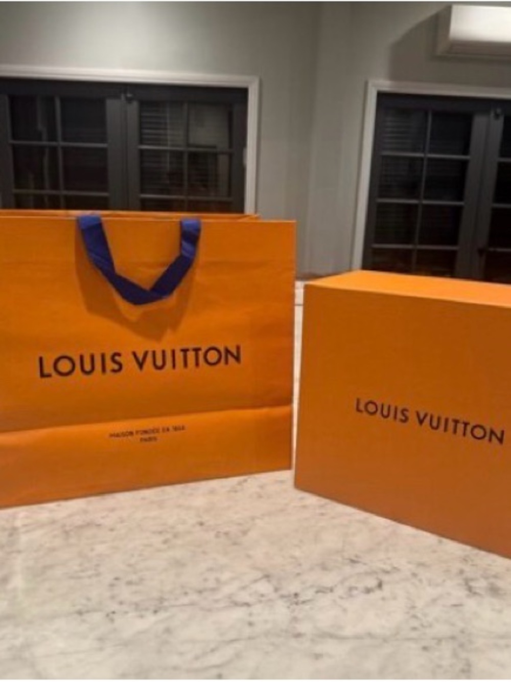 Louis Vuitton Orange Authentic Shopping
Bags (Large bag and Box Bundle) - Picture 2 of 2